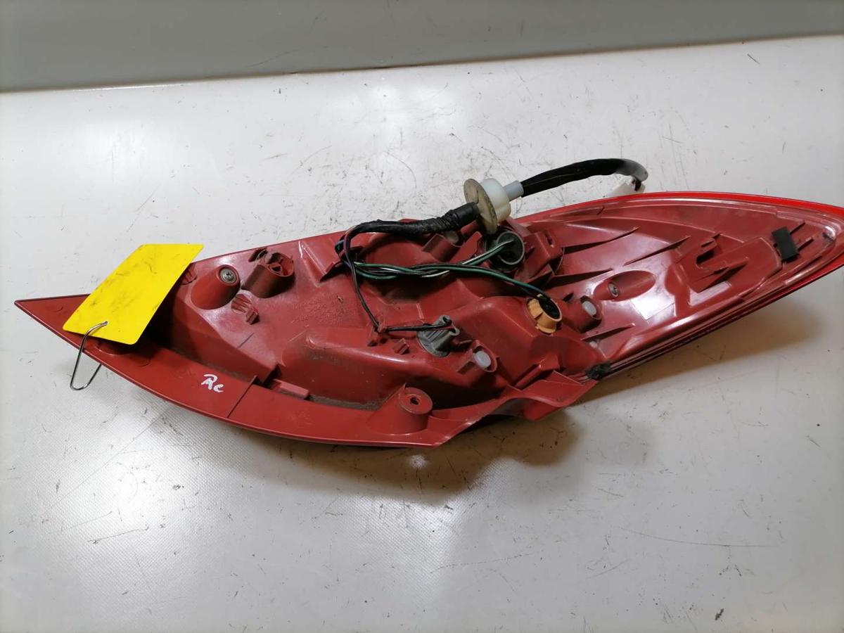 Mazda 2 DE original Rücklicht Rückleuchte Schlussleuchte rechts Bj.2009